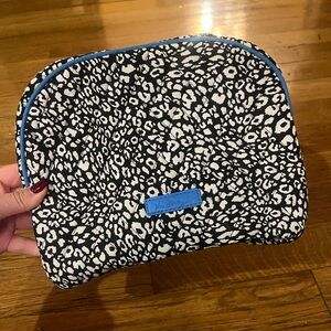 NEW WITH TAGS Vera Bradley Large Cosmetic Camocat Print Pouch